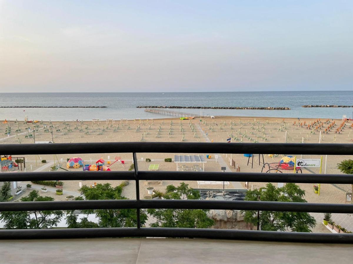 Hotel Costazzurra By Interlux Rimini Luaran gambar