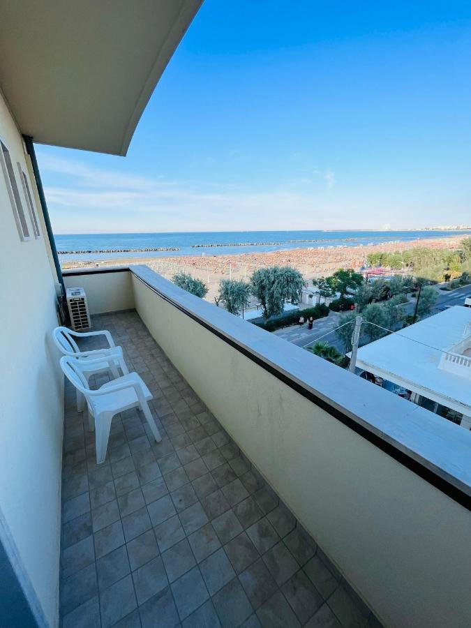 Hotel Costazzurra By Interlux Rimini Luaran gambar