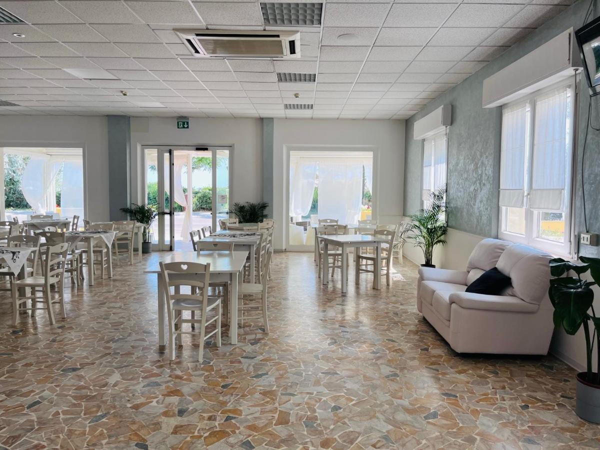 Hotel Costazzurra By Interlux Rimini Luaran gambar