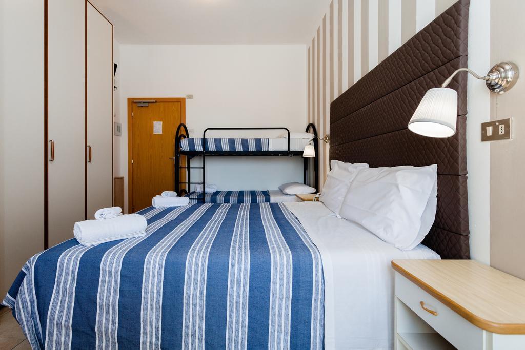 Hotel Costazzurra By Interlux Rimini Luaran gambar